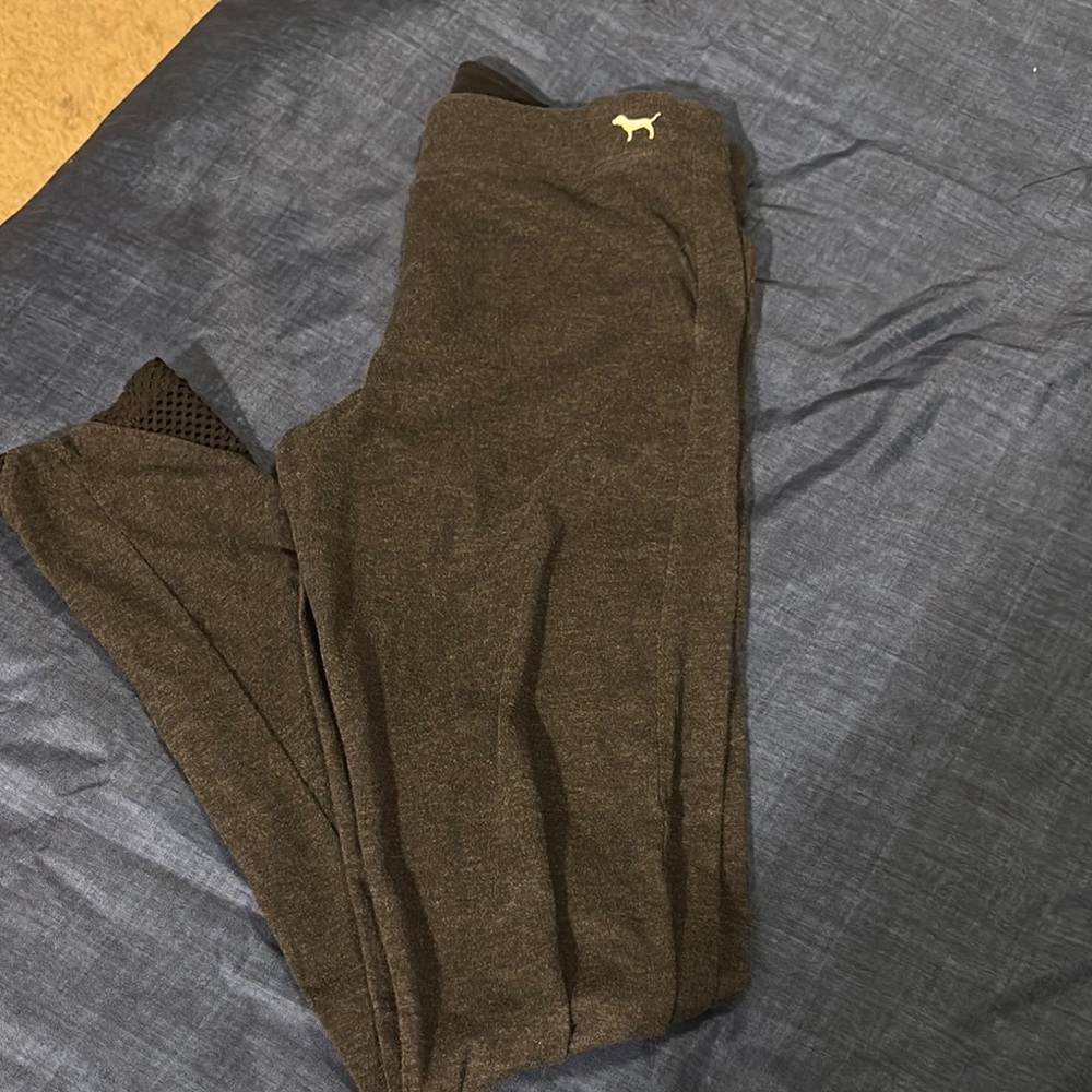 PINK Victoria's Secret Black Leggings Sleek Stretchy Design❤️